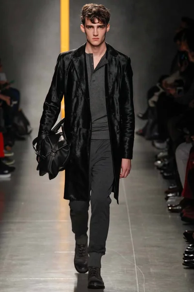 Look 1